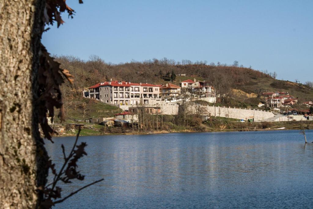 Titagion Hotel Plastiras